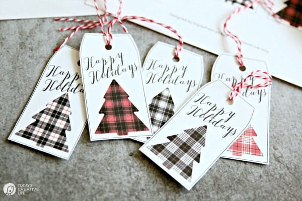 Buffalo Check Christmas Gift Tags on TodaysCreativeLife.com