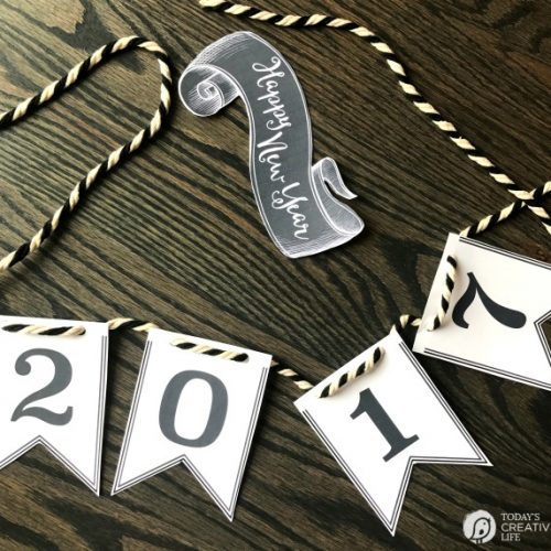 Happy New Year 2017 Printable Banner | This free printable banner for New Year's Eve makes it simple to decorate for NYE! Grab yours on Today's Creative Life.