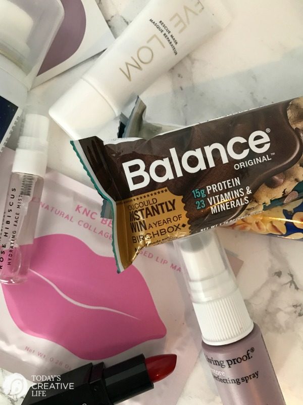 Birchbox | Monthly beauty box teaming up with Balance Bars for smart and nutritious snacking. #sponsored 