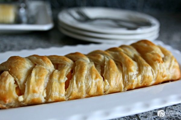 Puff Pastry Braid - Fruit Filled Dessert from TodaysCreativeLife.com