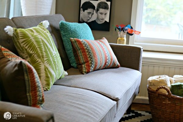 Finished Basement Idea | Teen Hangout | Inexpensive Fold out Sofa Ideas | See more on TodaysCreativeLife.com