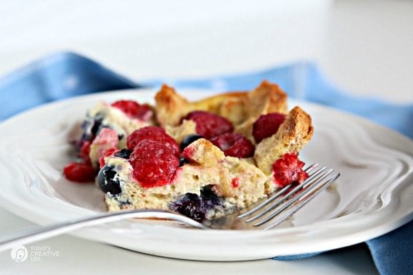 French Toast Casserole | The Mixed Berry French Toast Casserole Recipe makes a delicious breakfast or brunch idea. Click the photo for the recipe. TodaysCreativeLife.com