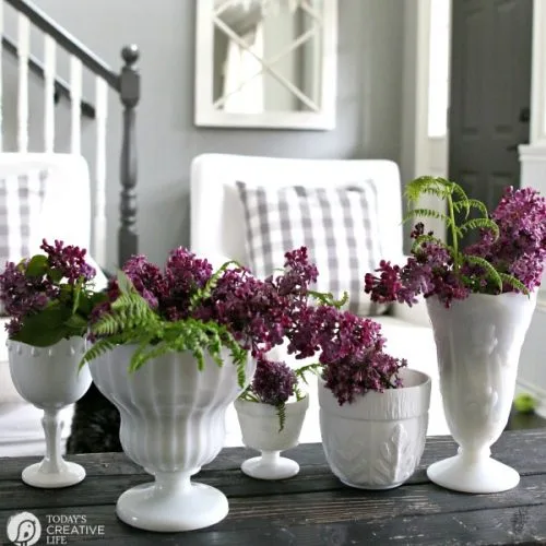 DIY Spring Decor | Fast and easy home decorating for spring! Simple ideas for stylish decor. Click the photo to see more! TodaysCreativeLife.com