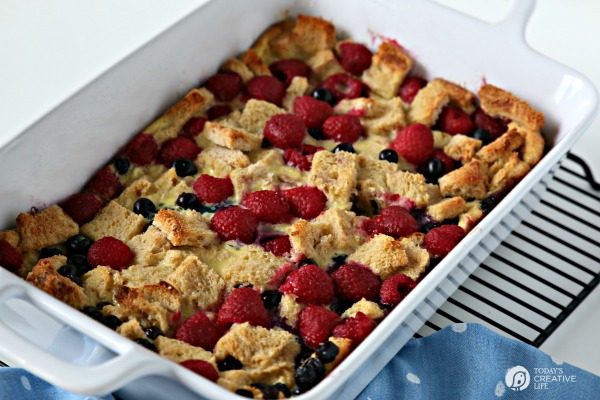French Toast Casserole | The Mixed Berry French Toast Casserole Recipe makes a delicious breakfast or brunch idea. Click the photo for the recipe. TodaysCreativeLife.com