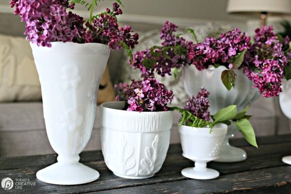 DIY Spring Decor | Fast and easy home decorating for spring! Simple ideas for stylish decor. Click the photo to see more! TodaysCreativeLife.com