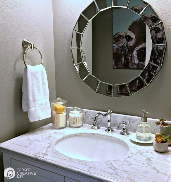 Bathroom Decorating Ideas - Simple Accessories | Today's ...