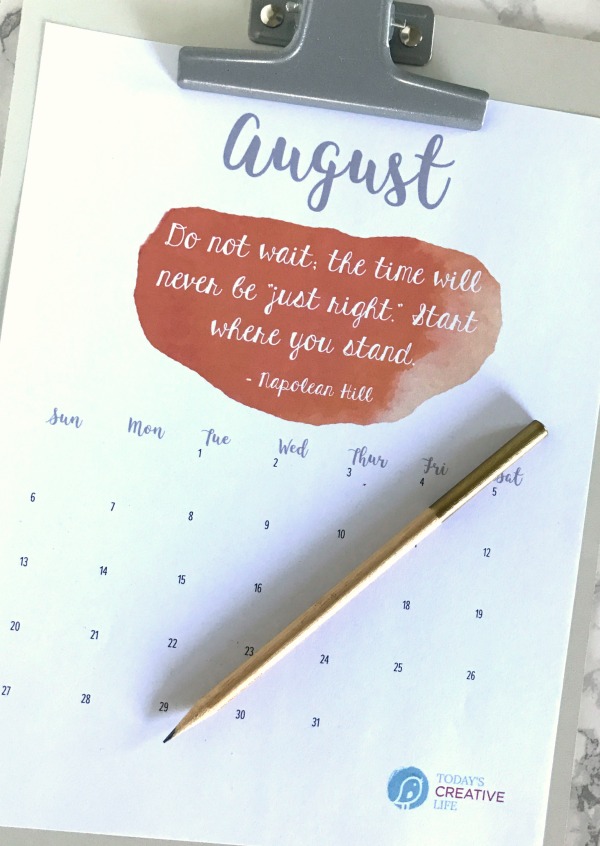 August 2017 Printable Calendar | Free printable calendar download. Watercolor design with inspirational quotes | Click for your free calendar. TodaysCreativeLife.com