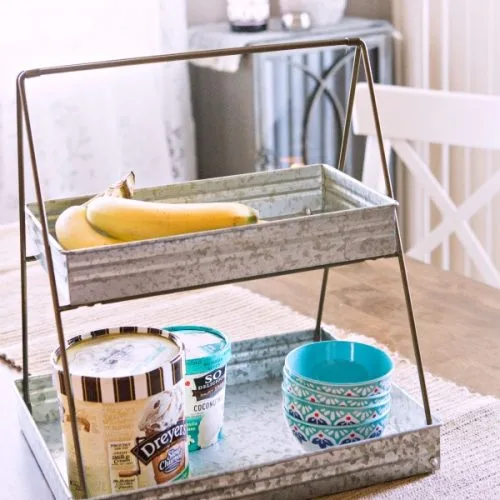 Breakfast Nook Kitchen nook makeover