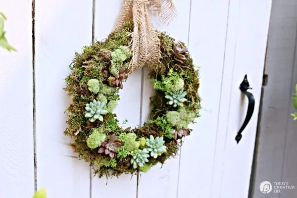 homemade wreath decor