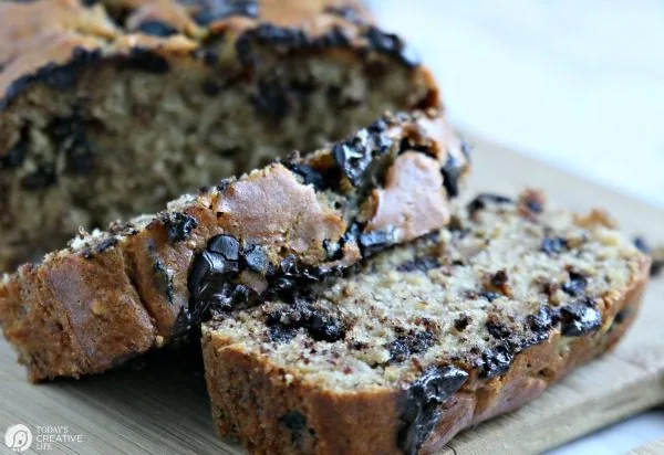 Buttermilk Banana Bread with Chocolate Chips Recipe | TodaysCreativeLife.com