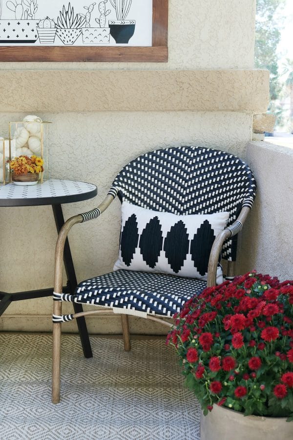 Black & White Fall Porch Ideas by Crafted Sparrow.