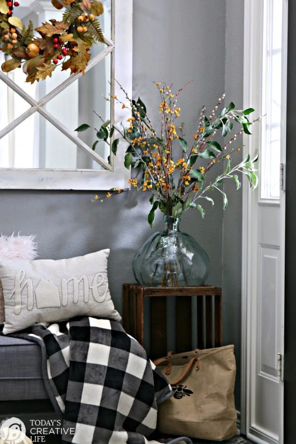 Small Entryway Decorating Ideas | Small entryway bench and decor | TodaysCreativeLife.com