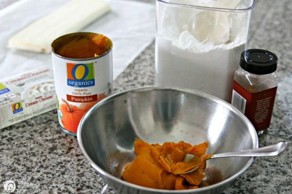 ingredients needed to make a pumpkin puff pastry dessert