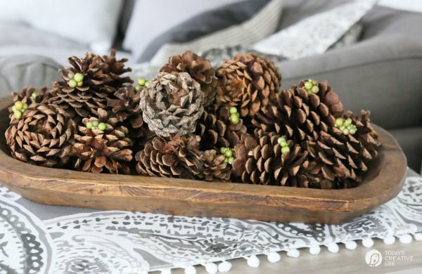 Furniture for Easy Holiday entertaining | TodaysCreativeLife.com