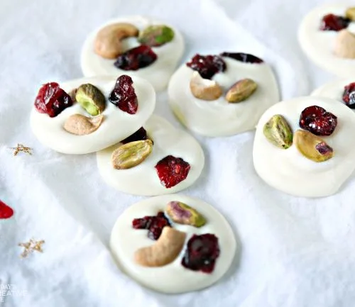 White Chocolate Nutty Fruit Bites | Easy to make candy | Holiday candy making | White Chocolate Bark bites | TodaysCreativeLIfe.com