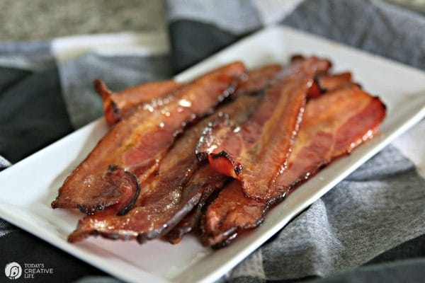 Sweet and Spicy Candied Bacon | baked in the oven crispy sweet bacon recipe | Easy Breakfast Recipe | TodaysCreativeLife.com