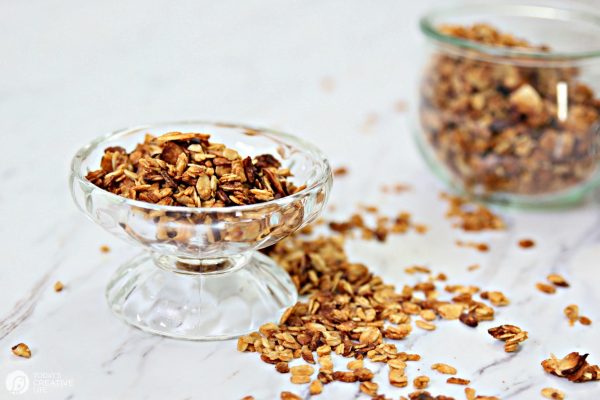 Toasted Almond Pecan Peanut Butter Granola | homemade easy to make granola | TodaysCreativeLife.com