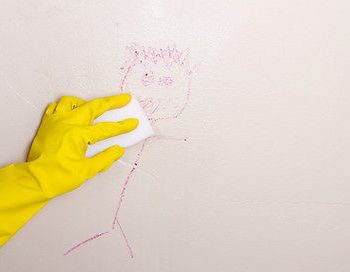 20 Clever Ways to use Magic Erasers | Cleaning is easy with Magic Erasers. Stain removal of Crayons, soap scum, hair dye, grout cleaner | Hard to clean stains GONE! | TodaysCreativeLife.com