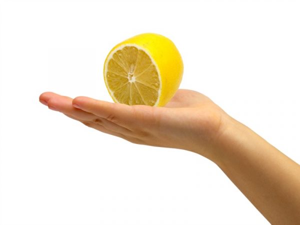 10 Clever Ways to Clean with Lemons | Natural chemical free cleaning ideas. Household uses for lemons. TodaysCreativeLife.com