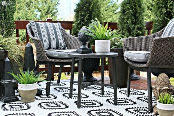 patio decorating ideas - potted plants and outdoor furniture