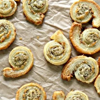 Puff Pastry Garlic Parmesan Spirals | Easy to make finger food | Savory pinwheels | Party food appetizers | TodaysCreativeLife.com