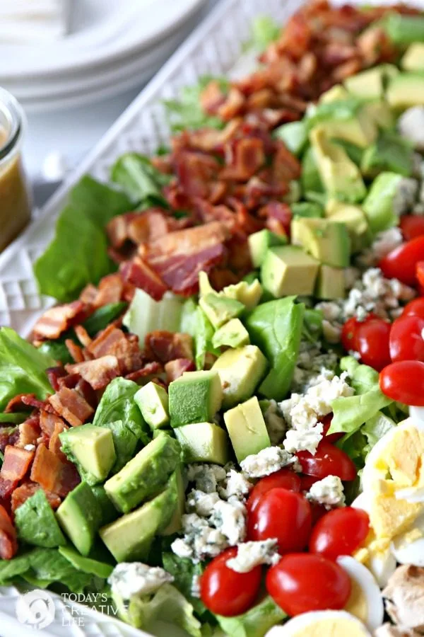 Cobb Salad Recipe | Easy to make Cobb Salad | Chicken, Hard Boiled Eggs, Tomatoes, Bleu Cheese, Avocado, Bacon and Lettuce | Easy Fresh Dinner Ideas | TodaysCreativeLife.com