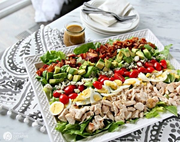 Cobb Salad Recipe | Easy to make Cobb Salad | Chicken, Hard Boiled Eggs, Tomatoes, Bleu Cheese, Avocado, Bacon and Lettuce | Easy Fresh Dinner Ideas | TodaysCreativeLife.com