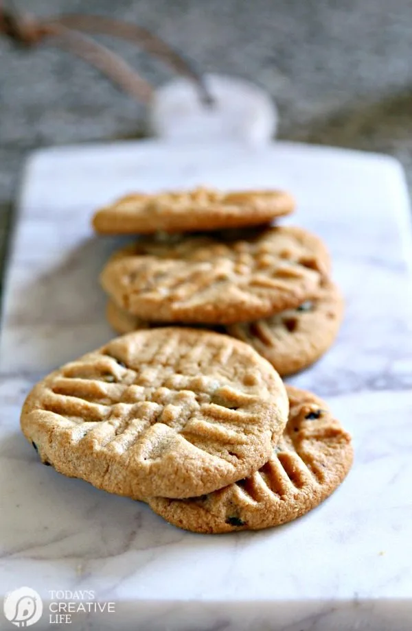 homemade chewy peanut butter cookies