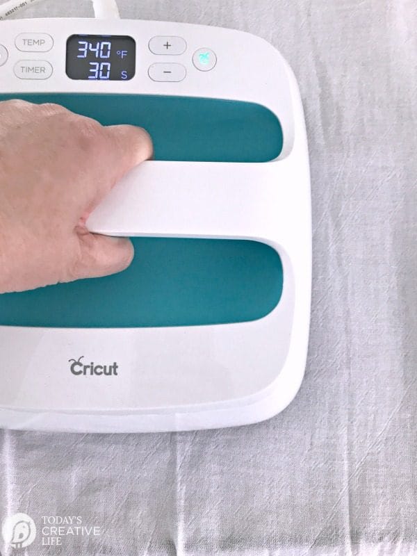 Using My Martha Stewart Cricut Explore Air™ 2 and Easy Press 2