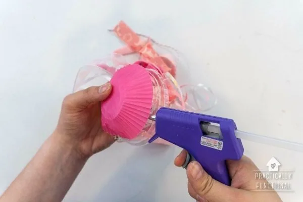 How to Make a Jelly Fish Windsock | DIY Windsock Craft | Kids Crafts | Kid Crafts ideas | Craft ideas | Practically Functional for TodaysCreativeLife.com