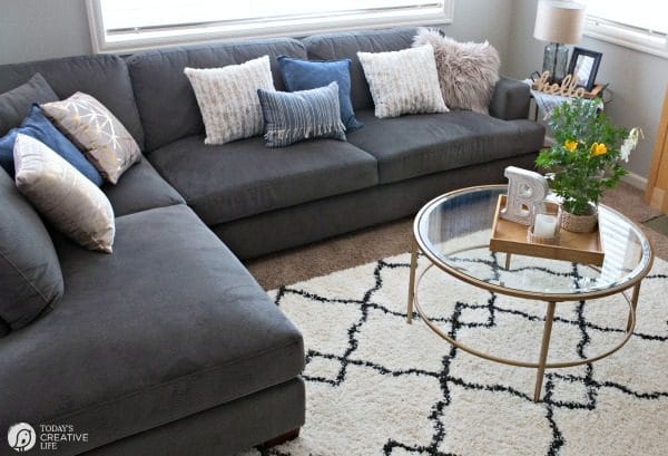 Family Room Ideas on a Budget | BEFORE and after living room decorating ideas | Room makeover decor | redecorating your home on a budget | Decorating with Pillows | TodaysCreativeLife.com