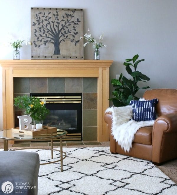 Family Room Ideas on a Budget | BEFORE and after living room decorating ideas | Room makeover decor | redecorating your home on a budget | BetterHomes&Gardens | TodaysCreativeLife.com