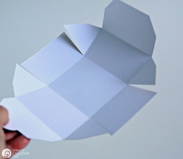 Cricut Scoring Wheel Take Out Boxes | DIY Gift Box | Cricut Maker Project ideas | TodaysCreativeLife.com 
