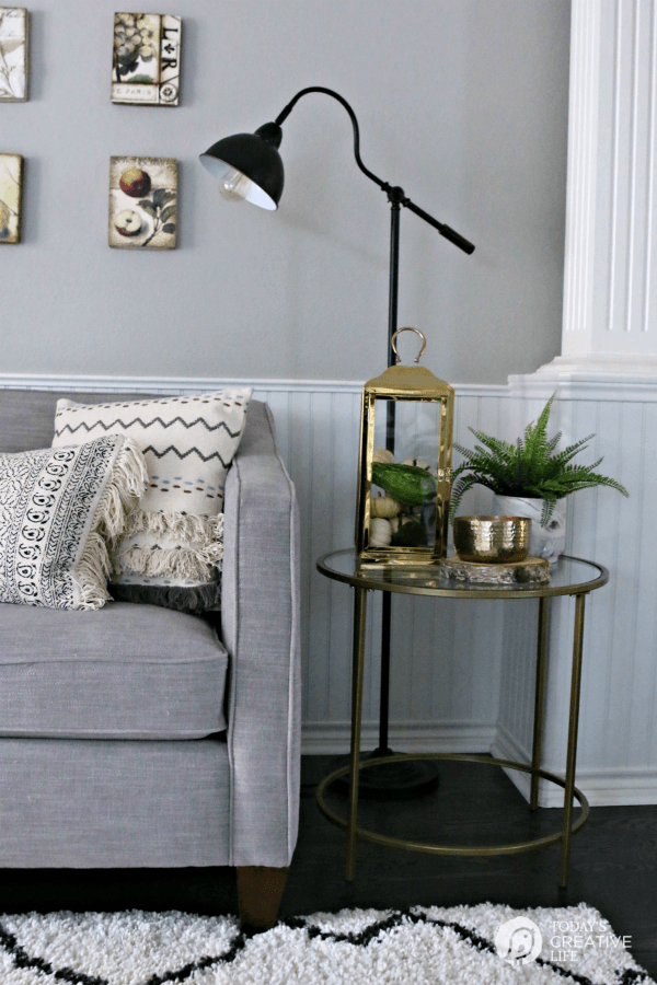 Simple Fall Decorating Ideas | Decorating a Side Table | TodaysCreativeLife.com