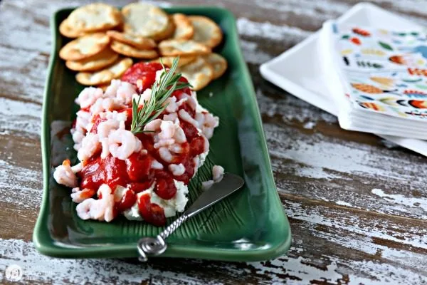 Cream Cheese Cocktail Sauce Shrimp Dip | Simple party appetizer | TodaysCreativeLife.com