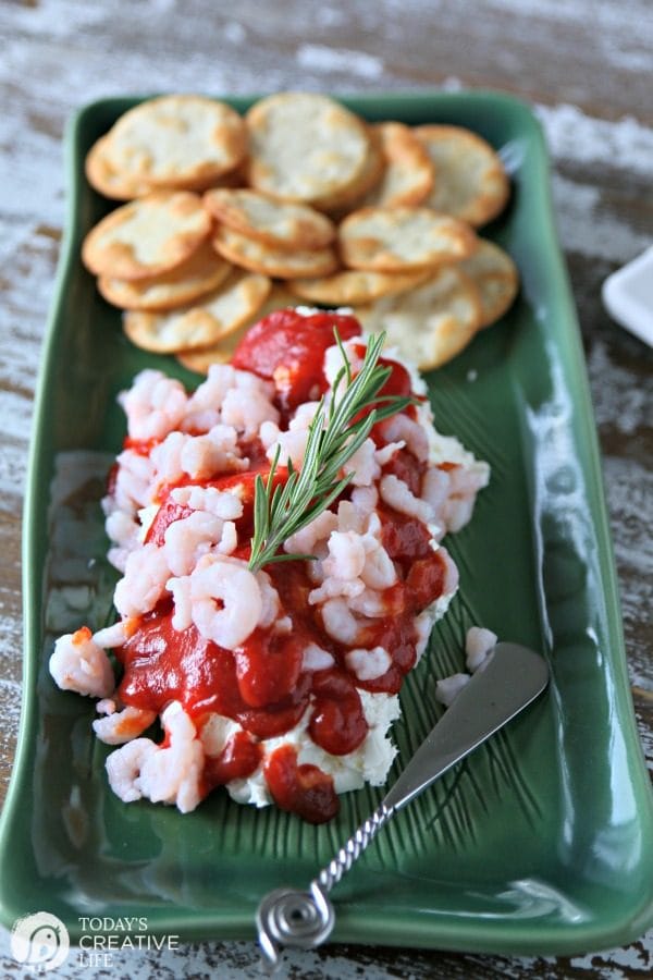 Cream Cheese Cocktail Sauce Shrimp Dip | Easy Appetizer Ideas and Recipes | TodaysCreativeLIfe.com