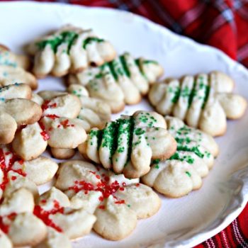 Cream Cheese Spritz Cookie Recipe | Holiday Cookies | TodaysCreativeLife.com