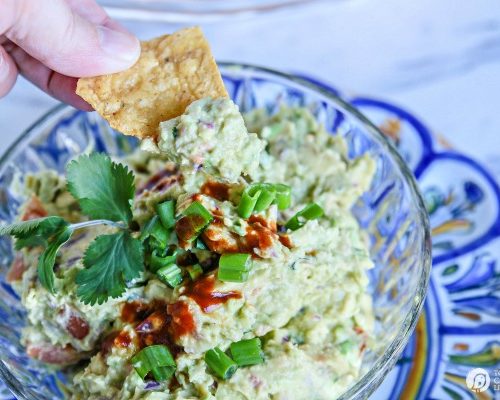 Chipotle Pepper Guacamole Recipe | Football Food | Game Day Food | TodaysCreativeLife.com