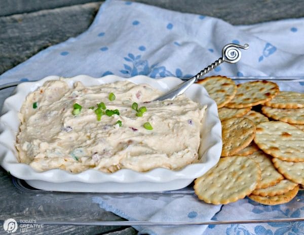 Garlic Onion Party Dip | TodaysCreativeLife.com