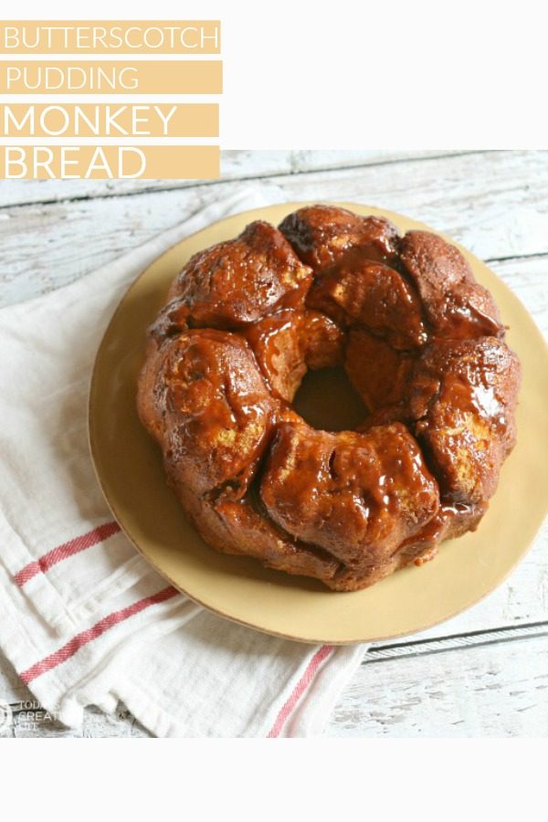 Butterscotch Pudding Monkey Bread Recipe | Pull Apart Bread made with Butterscotch pudding and refrigerated biscuits. Fast Brunch Ideas | Breakfast Recipes for weekends | Holiday breakfast ideas | TodaysCreativeLife.com