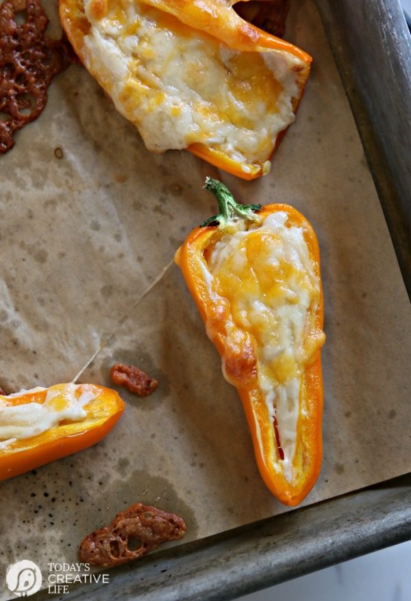 Cheesy Sweet Pepper Poppers | How to make stuffed sweet pepper poppers | Easy appetizers | Football Food | TodaysCreativeLife.com