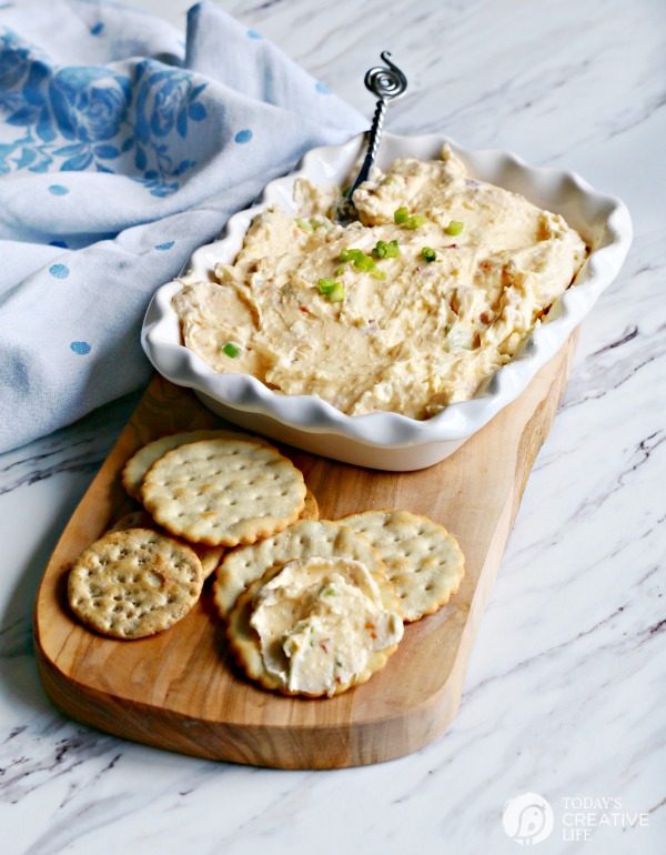 Garlic Onion Cream Cheese Spread with Apricot Preserves | Party food ideas | TodaysCreativeLife.com