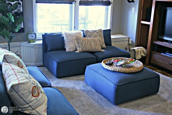 Finished Basement makeover for Teens | TodaysCreativeLife.com