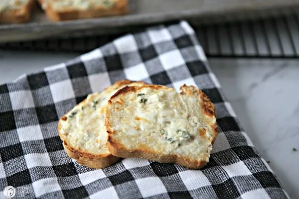 Garlic Cheese Spread Toast