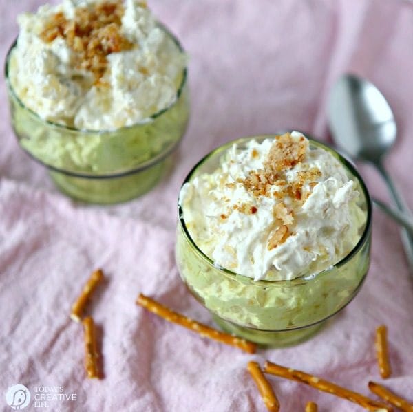 Pineapple Fluff Dessert with Pretzels | TodaysCreativeLife.com