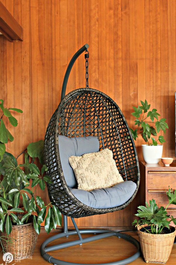 Hanging Wicker Egg Chair | Budget Friendly | TodaysCreativeLife.com