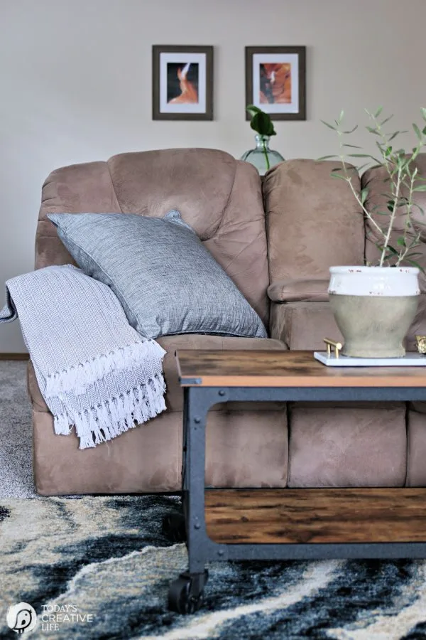 Room Makeover Before and After Bachelor Pad | Home decor for Men | Todayscreativelife.com