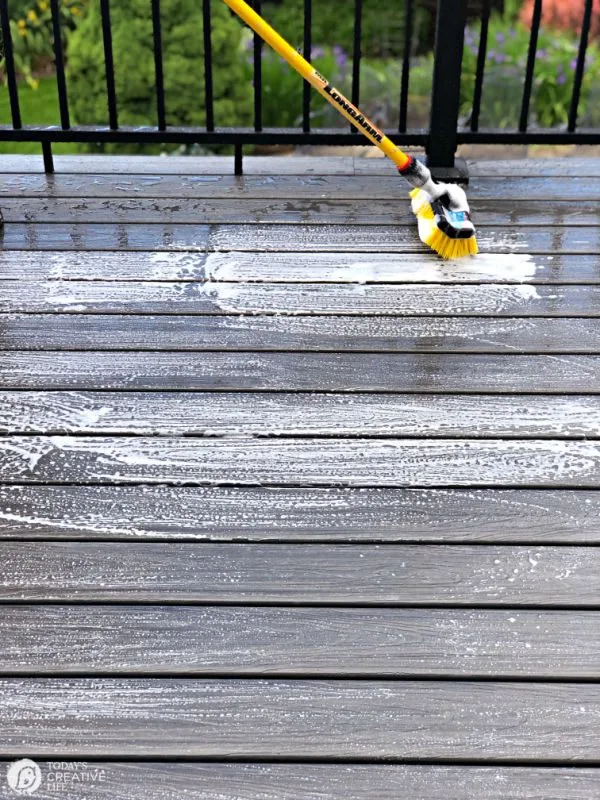 How to Wash a Composite Deck | TodaysCreativeLife.com