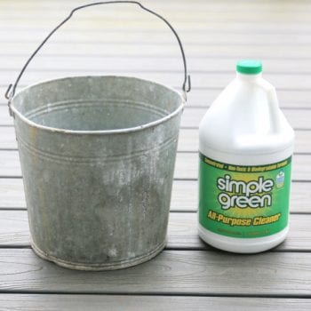 cleaning a composite deck with simple green