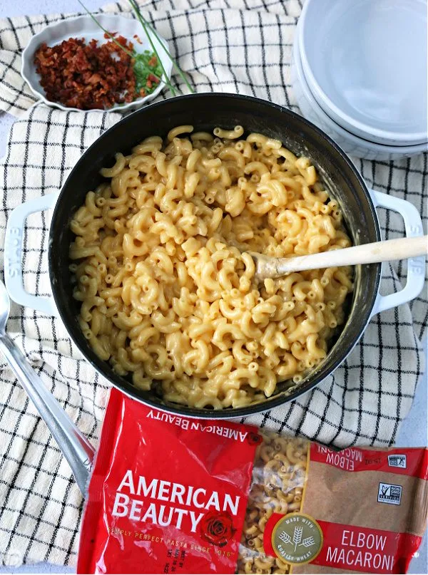 Recipe for creamy mac and cheese in a large pot.